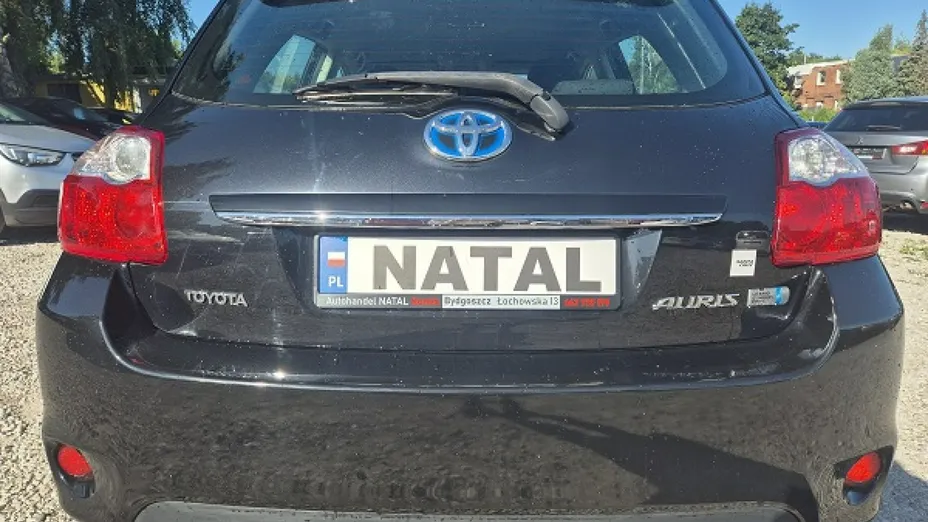 TOYOTA Auris -