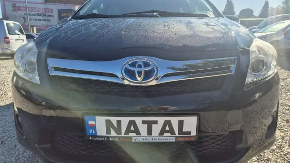 TOYOTA Auris -