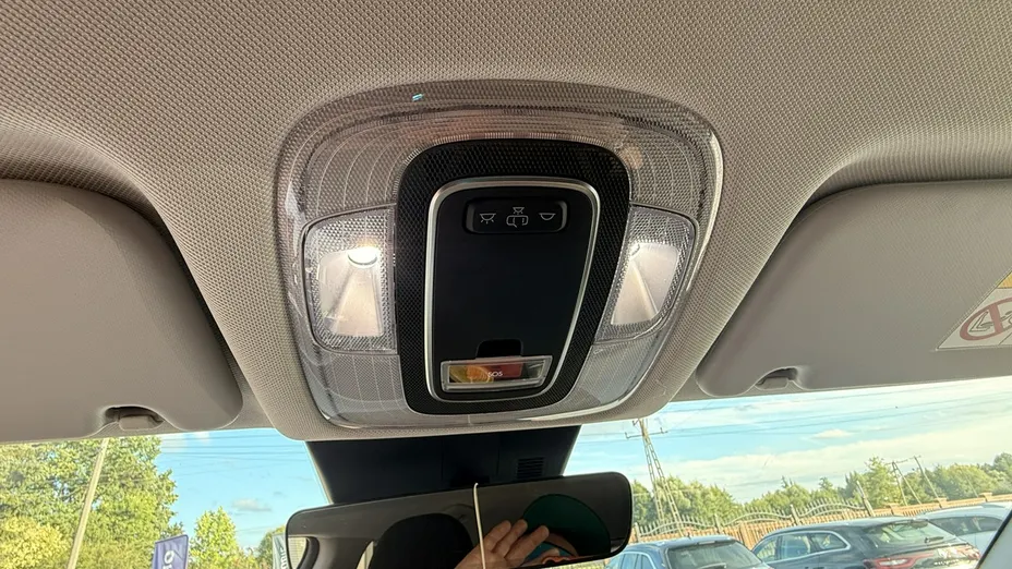 HYUNDAI Kona -
