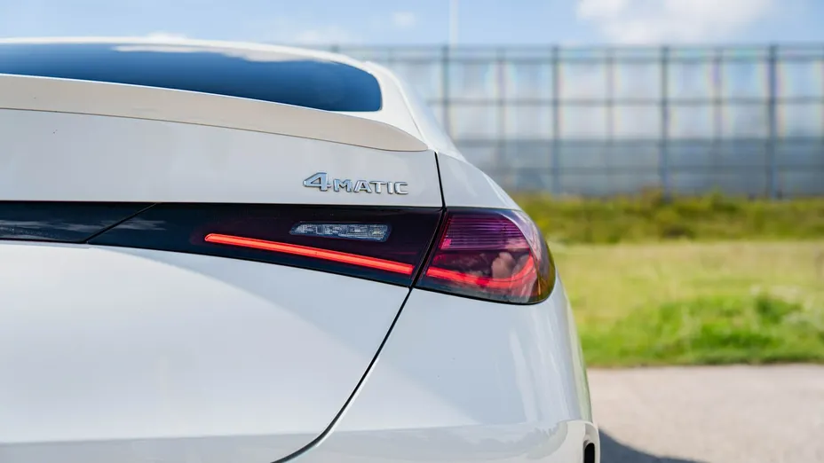 MERCEDES-BENZ GLC -