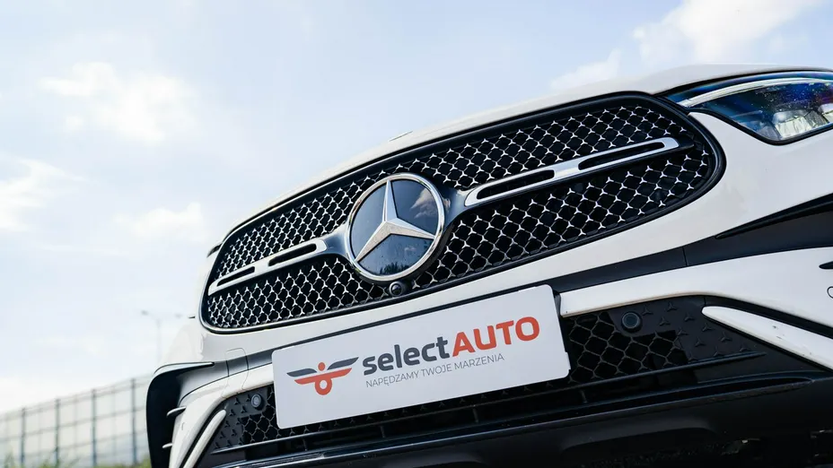 MERCEDES-BENZ GLC -