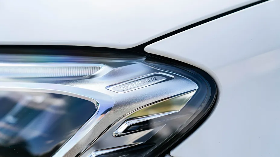 MERCEDES-BENZ GLC -