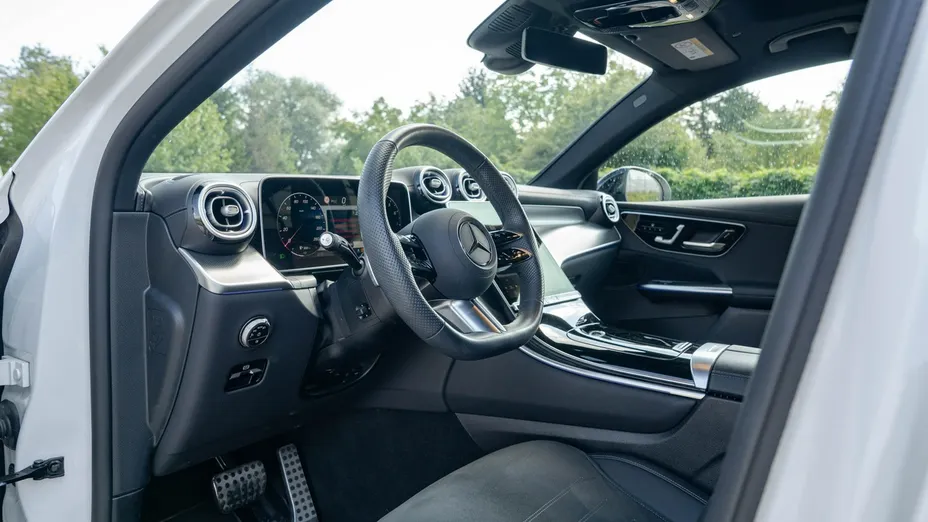 MERCEDES-BENZ GLC -