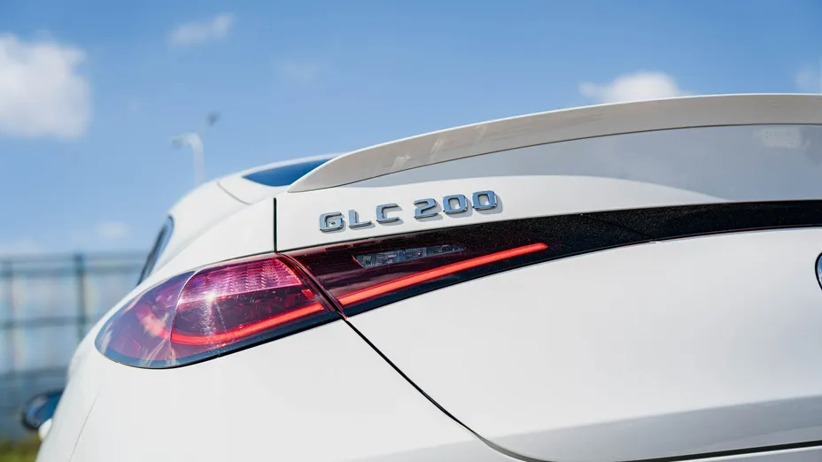 MERCEDES-BENZ GLC -