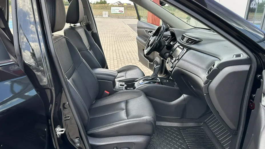 NISSAN X-Trail -