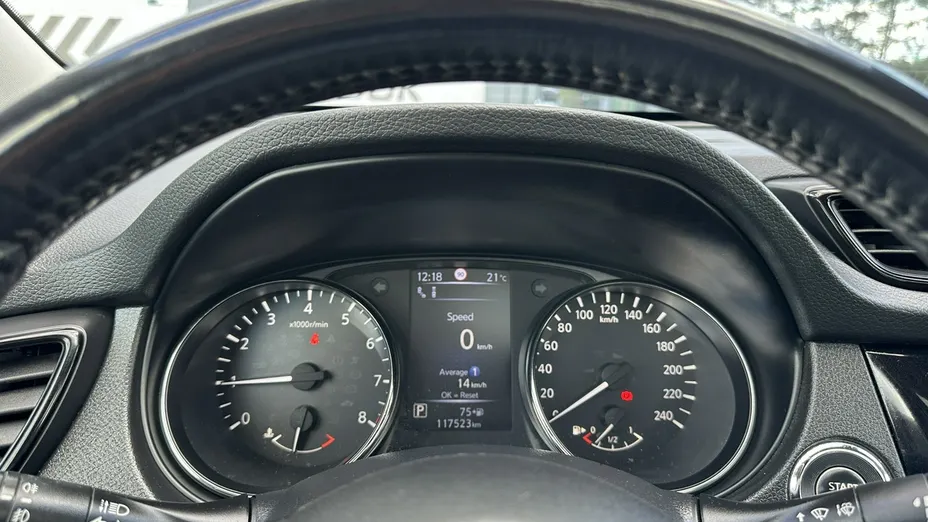 NISSAN X-Trail -