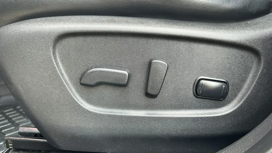 NISSAN X-Trail -