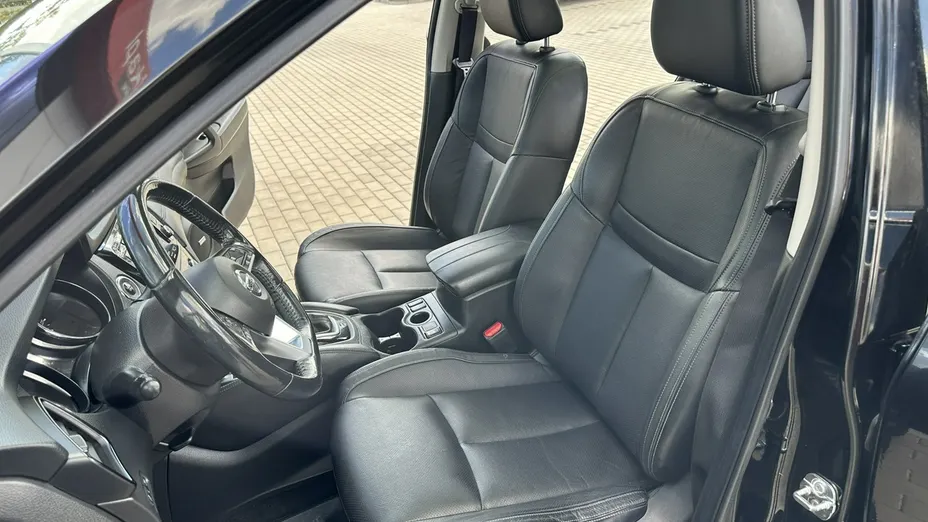 NISSAN X-Trail -