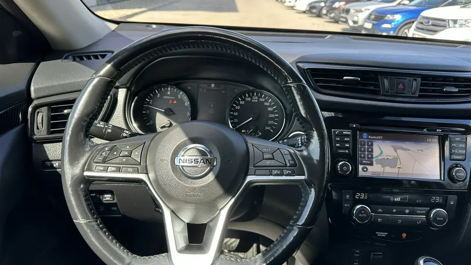 NISSAN X-Trail -