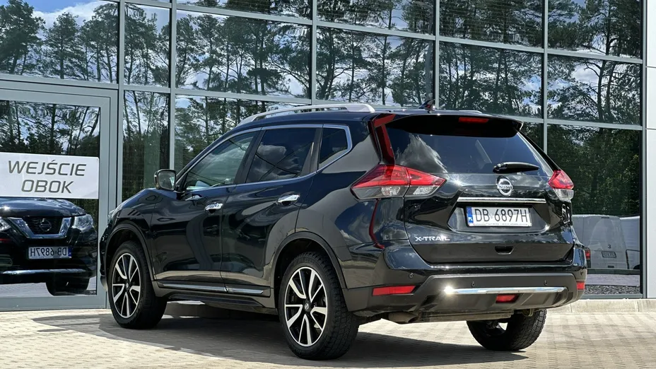 NISSAN X-Trail -