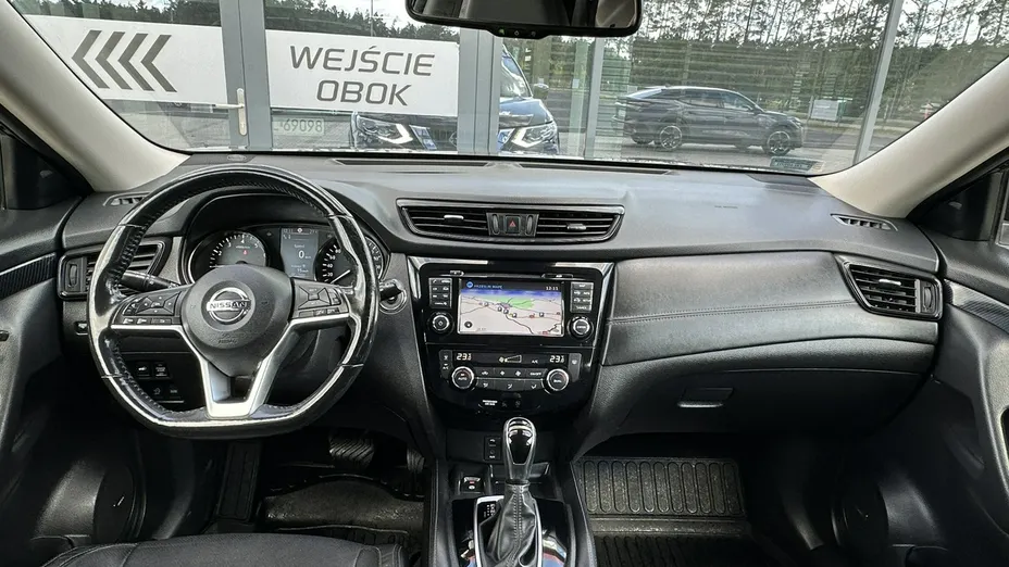 NISSAN X-Trail -