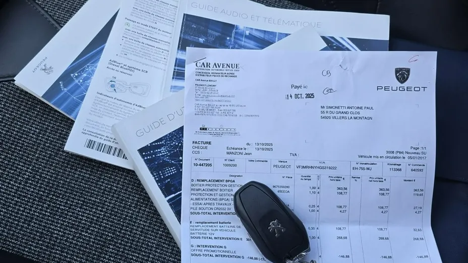 PEUGEOT 3008 -
