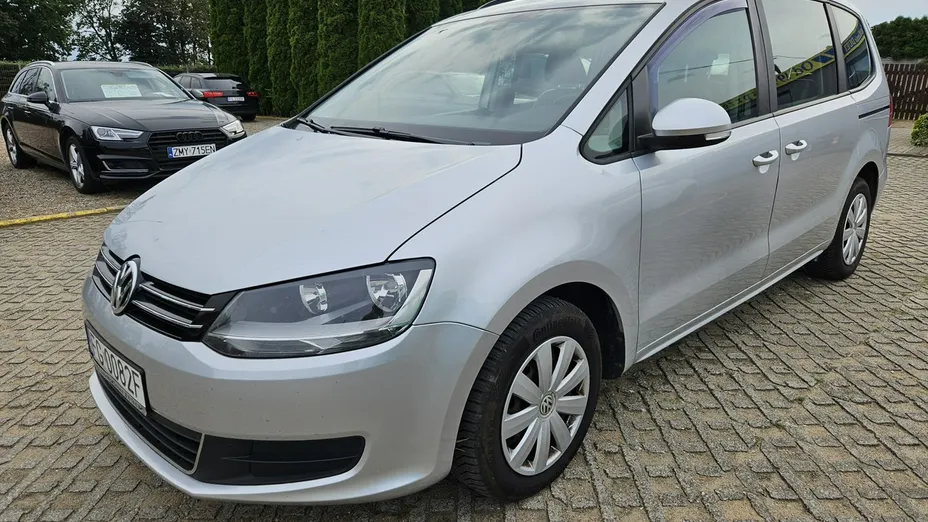 VOLKSWAGEN Sharan -