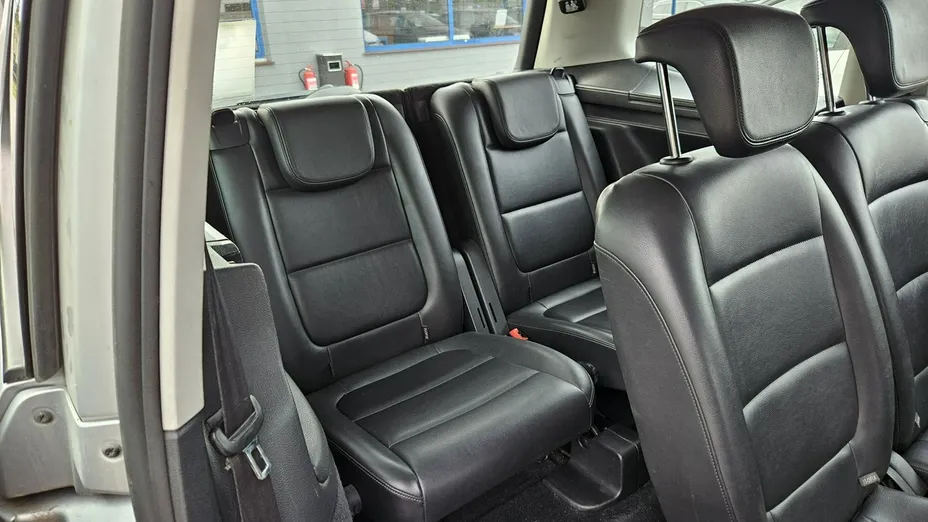 VOLKSWAGEN Sharan -