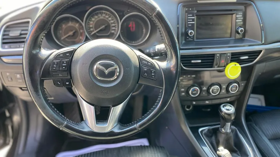 MAZDA 6 -