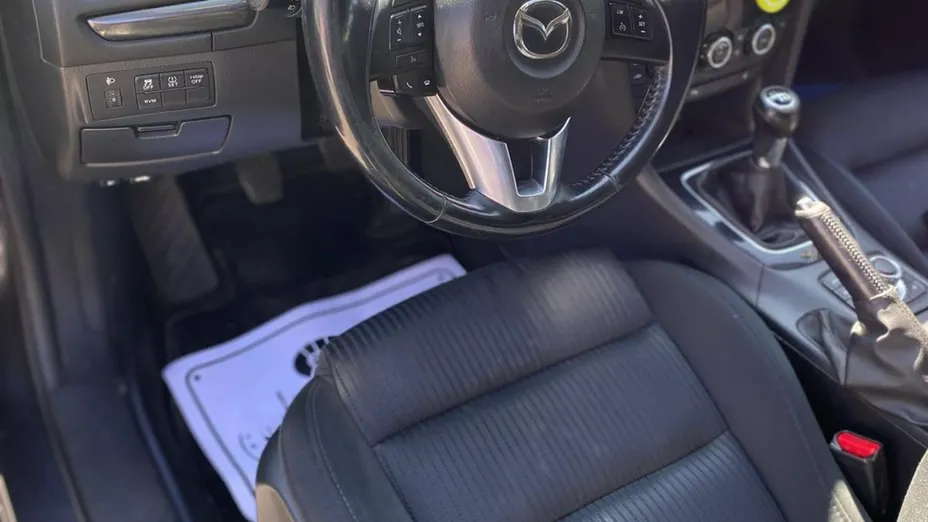 MAZDA 6 -