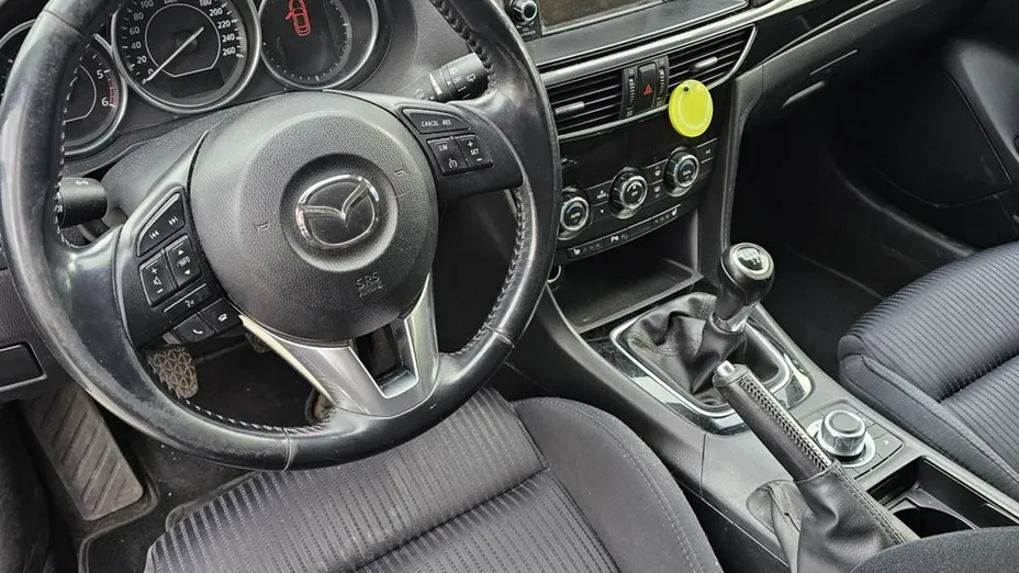 MAZDA 6 -