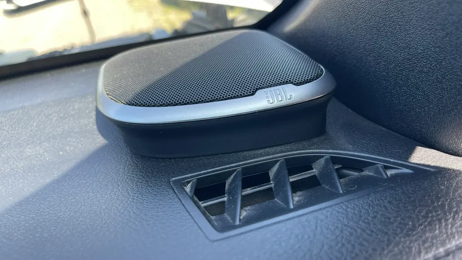 TOYOTA HiLux -