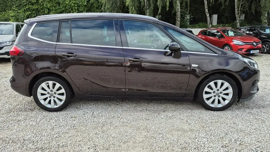 OPEL Zafira -