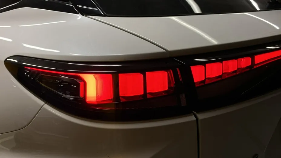 OMODA Omoda 9 -