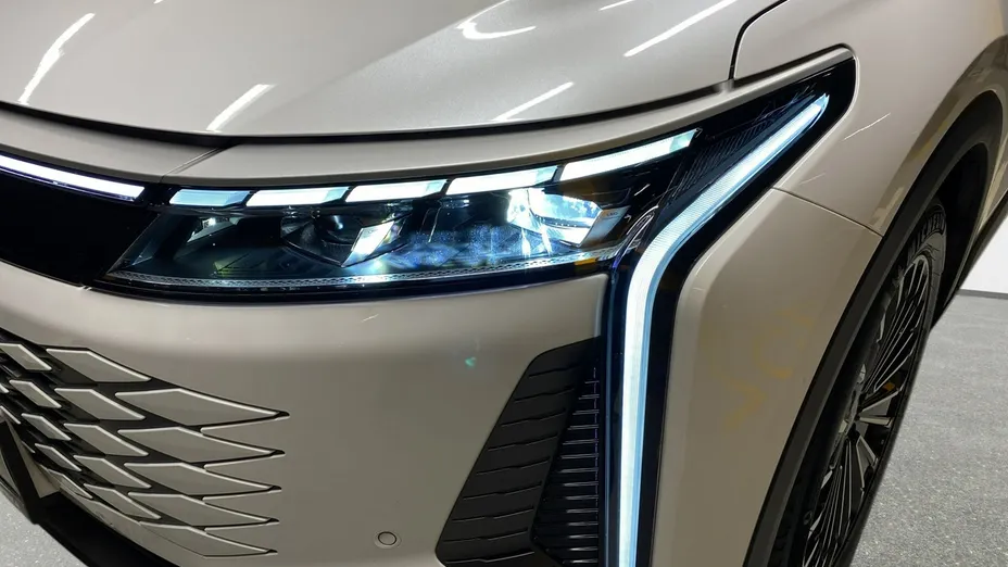 OMODA Omoda 9 -