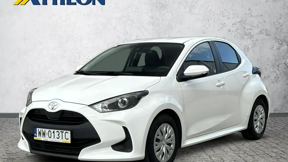 TOYOTA Yaris -