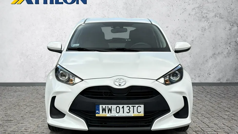 TOYOTA Yaris -