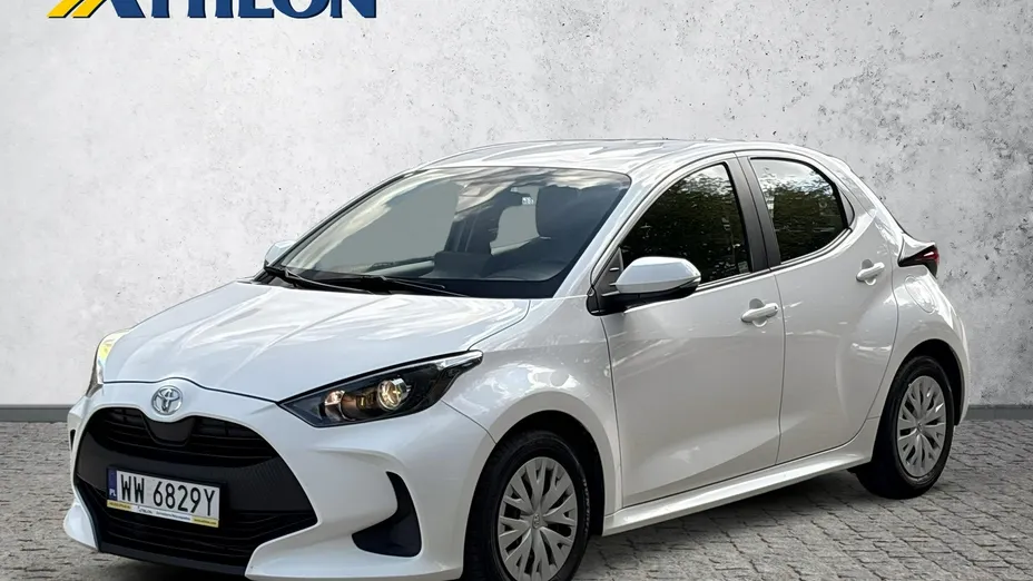 TOYOTA Yaris -