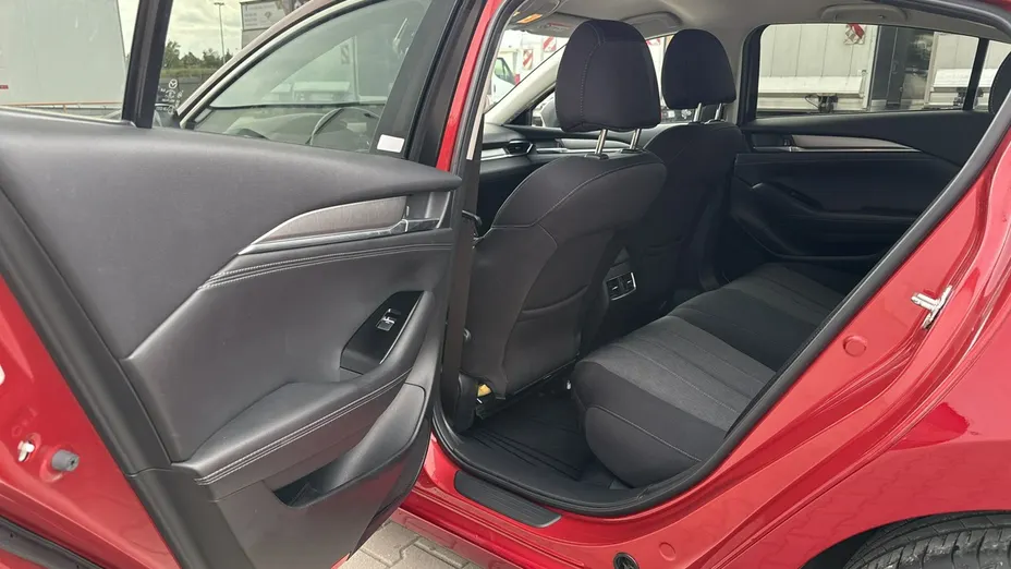 MAZDA 6 -