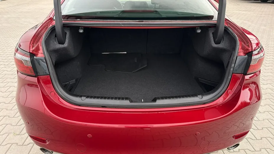 MAZDA 6 -