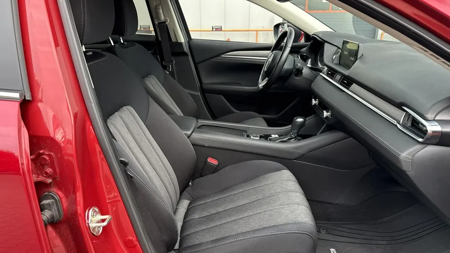 MAZDA 6 -