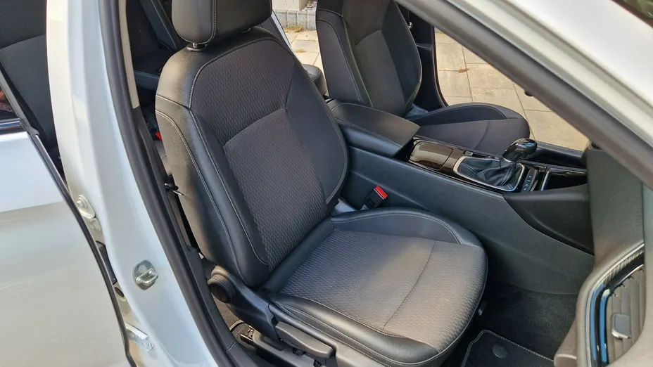 OPEL Insignia -