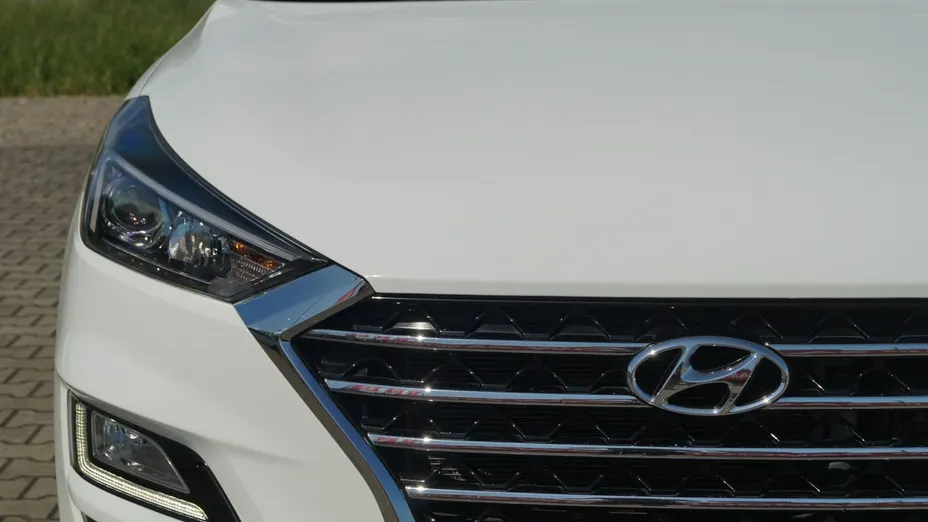 HYUNDAI Tucson -