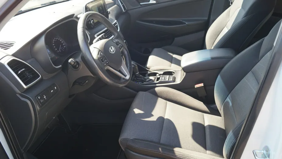 HYUNDAI Tucson -