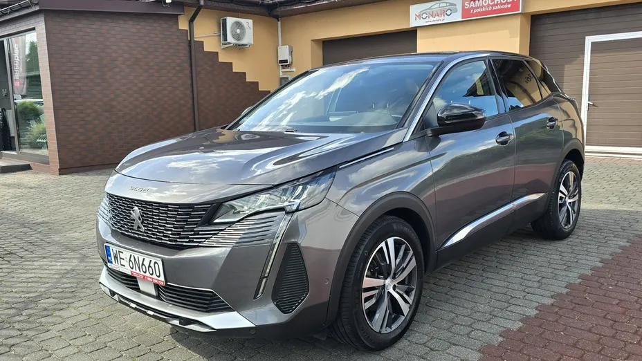 PEUGEOT 3008 -