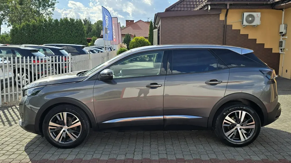 PEUGEOT 3008 -
