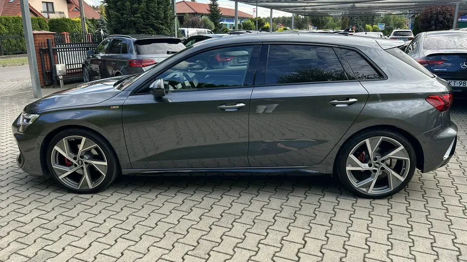 AUDI A3 Sportback -