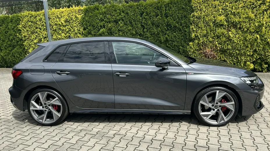 AUDI A3 Sportback -