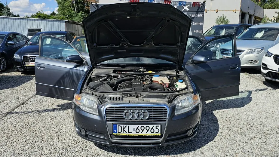 AUDI A4 -