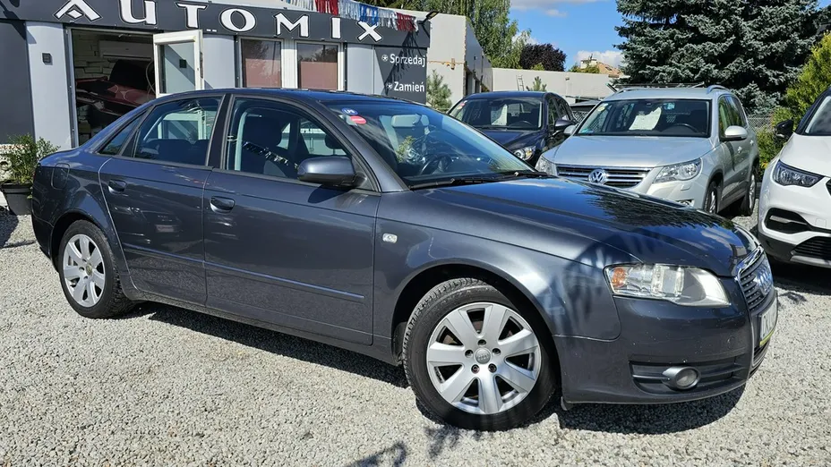 AUDI A4 -