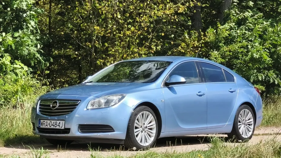 OPEL Insignia -