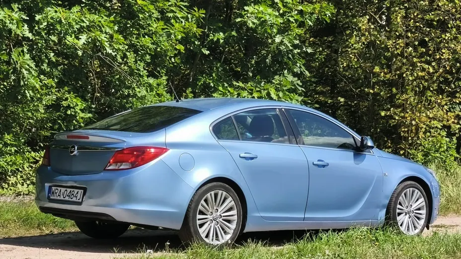 OPEL Insignia -