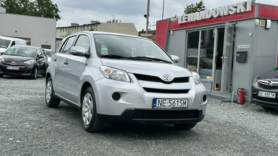 TOYOTA Urban Cruiser -