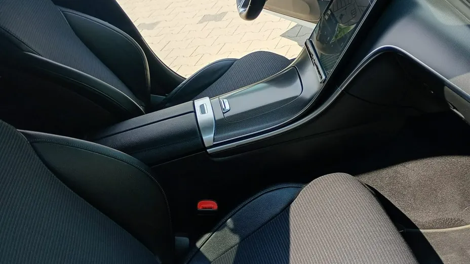 MERCEDES-BENZ C Klasa -