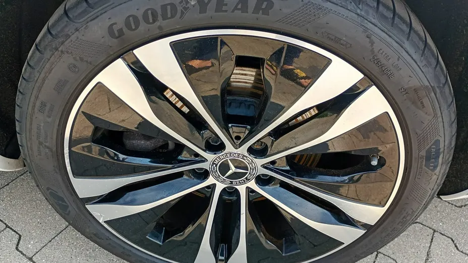 MERCEDES-BENZ C Klasa -