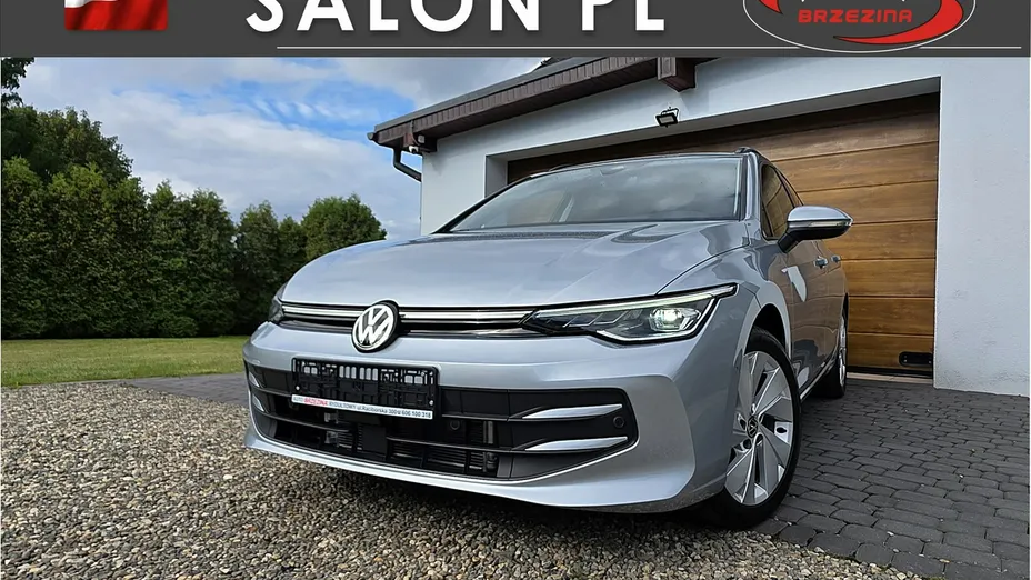 VOLKSWAGEN Golf -