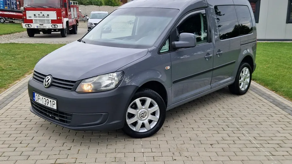VOLKSWAGEN Caddy -