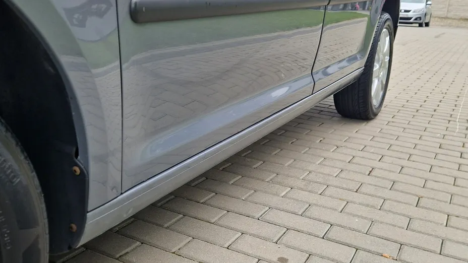 VOLKSWAGEN Caddy -
