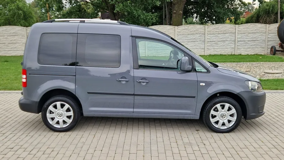 VOLKSWAGEN Caddy -