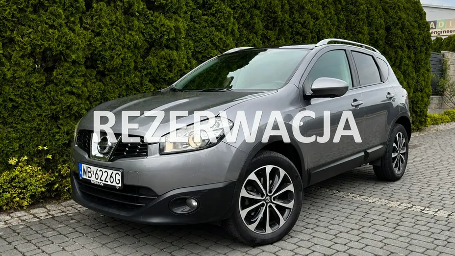 NISSAN Qashqai -
